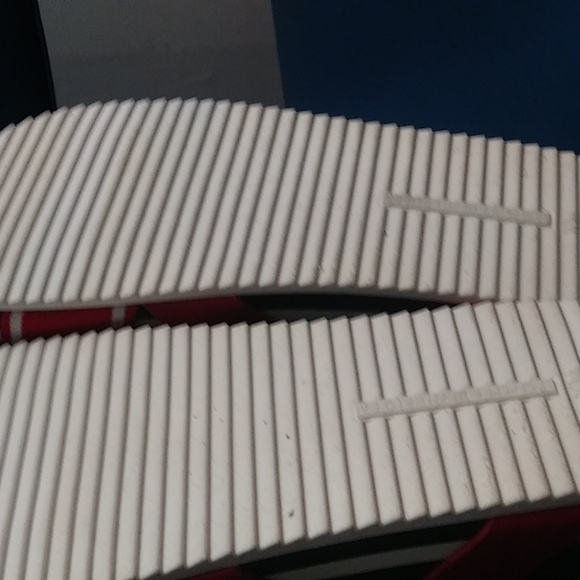 TOMMY HILFIGER BECKETT Womens Red Sandals size 10, New - Picture 7 of 7